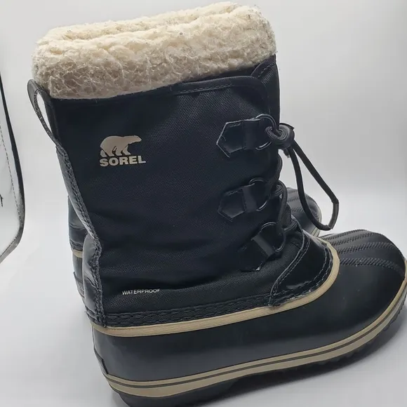 Sorel Caribou snow boots size 7