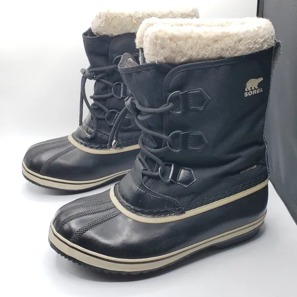 Sorel Caribou snow boots size 7