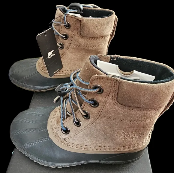 Sorel Cheyanne II WATERPROOF, INSULATED Boot in Khaki, Size 2 Little Kid - NEW!