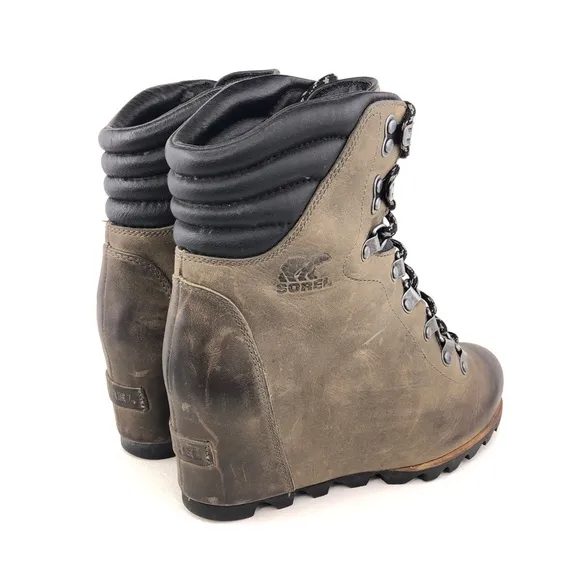 Sorel Conquest Wedge Winter Ankle Boots 7.5