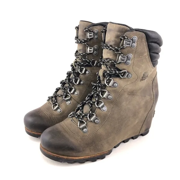 Sorel Conquest Wedge Winter Ankle Boots 7.5