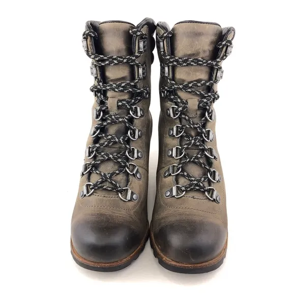Sorel Conquest Wedge Winter Ankle Boots 7.5