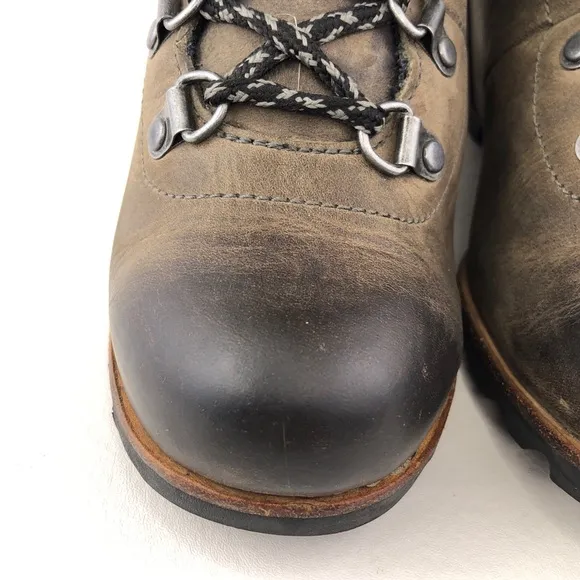 Sorel Conquest Wedge Winter Ankle Boots 7.5