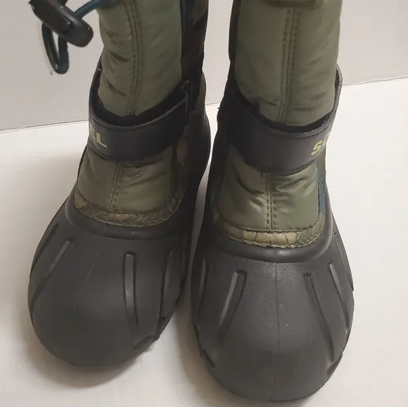 SOREL Flurry Print Camo Winter Snow Hiker Green Boots
