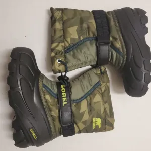 SOREL Flurry Print Camo Winter Snow Hiker Green Boots