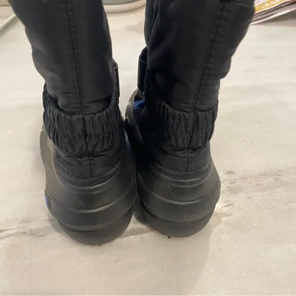 Sorel Flurry snow boots Toddlers 11 blue black