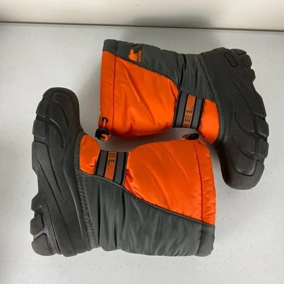 Sorel Insulated Commander Snow Boots Youth 3 Orange