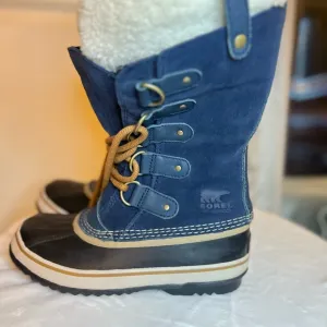 Sorel, Joan of Arctic blue suede winter boots