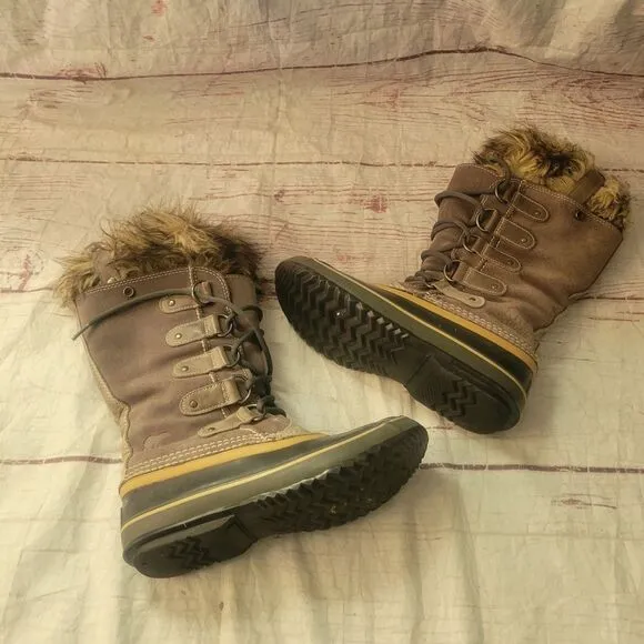Sorel Joan of Arctic Snow Boots Size  7