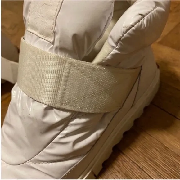 Sorel Joan of Arctic White Winter Boots