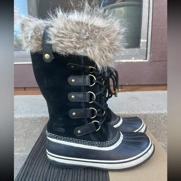 Sorel Joan of the Arctic snow winter removable felt lined boots. Size 6.5 EUC