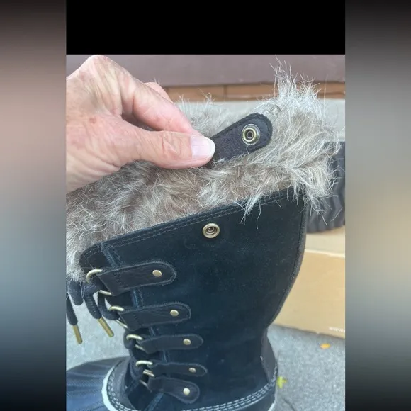 Sorel Joan of the Arctic snow winter removable felt lined boots. Size 6.5 EUC