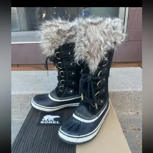 Sorel Joan of the Arctic snow winter removable felt lined boots. Size 6.5 EUC