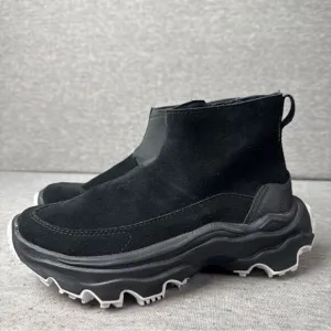Sorel Kinetic Breakthru Acadia Womans Size 5.5 Sneaker Boots Waterproof Black