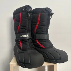 Sorel Lined Black With Red Winter Boots Sz 4‎