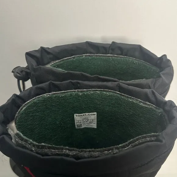Sorel Lined Black With Red Winter Boots Sz 4‎