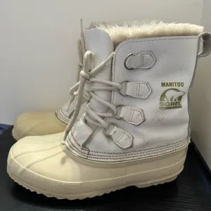 Sorel Manitou Women’s White Wool Lined Leather Rubber Winter Boots
