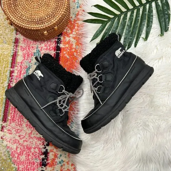 Sorel Neutral Black White Fleece Explorer Carnival Winter Boots 9 Style 3040-010