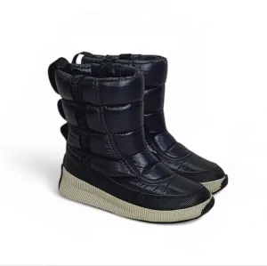 Sorel Out n About Puffy Mid Shiny Winter Boots in Black Womens Size 7