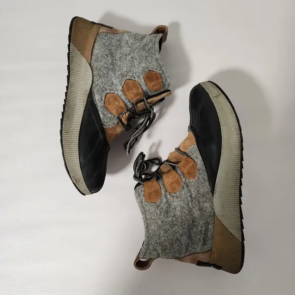 Sorel Out N About Winter Grey Wool Duck Boots