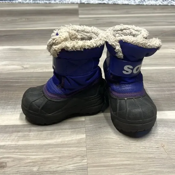 Sorel purple winter boots size 6