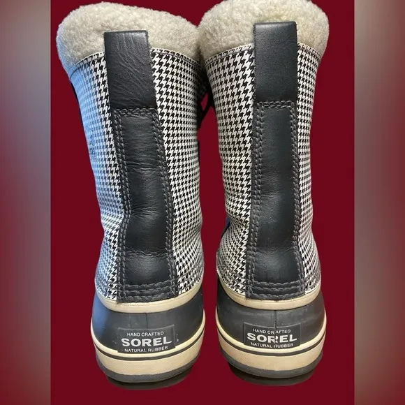 Sorel-Size 8 waterproof “Tivoli” houndstooth sherpa lined boots. 12” tall. GUC!