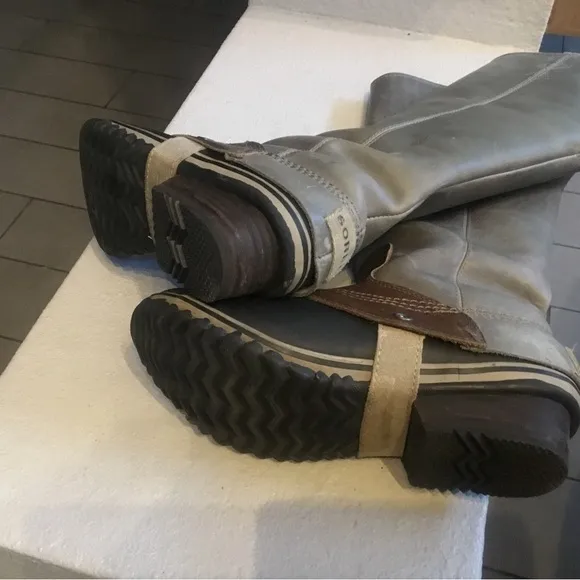 Sorel Slimpack Riding Gray Leather Boots