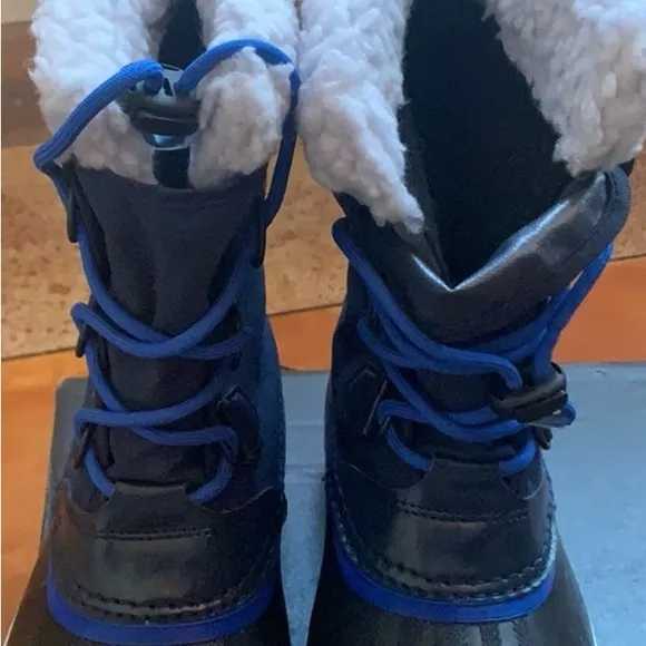 Sorel Snow boots youth 5 waterproof