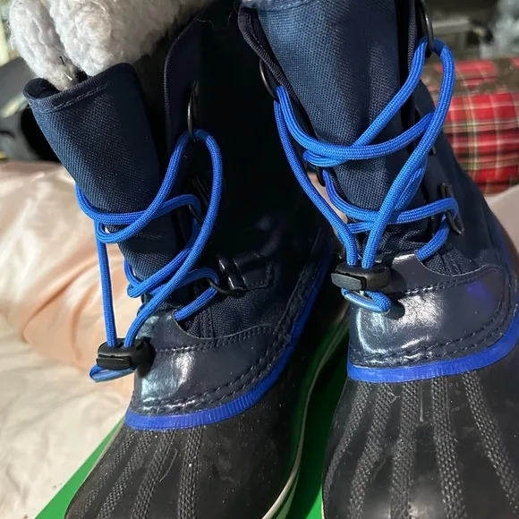 Sorel Snow boots youth 5 waterproof