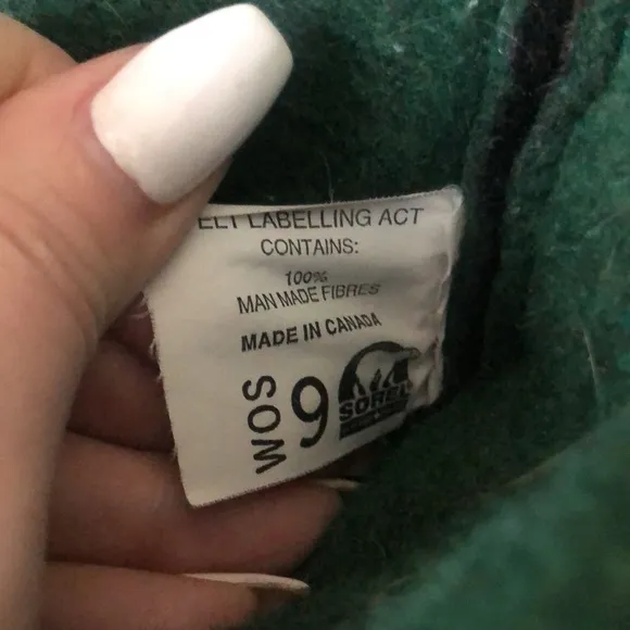 Sorel Snowlion winter boots with felt liners