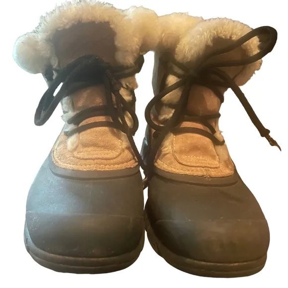 Sorel Tan &amp; Black Snow Angel Lace Up Snow Boots Women's Size 9 EUC Water…