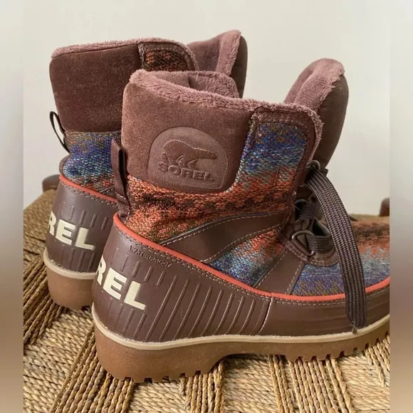 Sorel Tivoli Boots Women’s 6 Winter Snow Boot Aztec Print