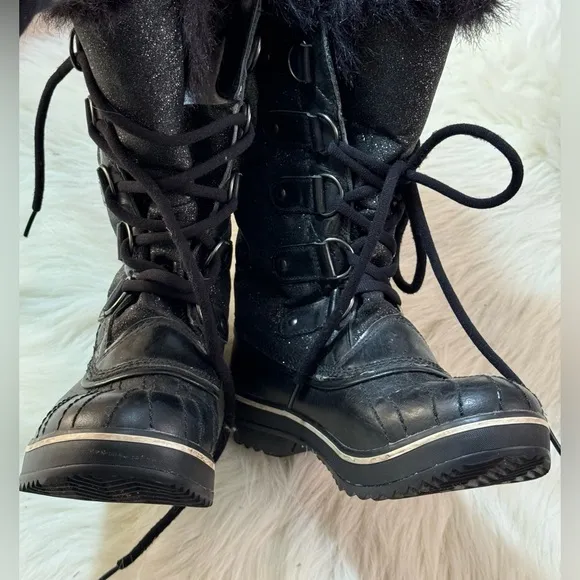 Sorel Tofino Glitter Black Lace Up Fur Trim Winter Snow Waterproof Boots