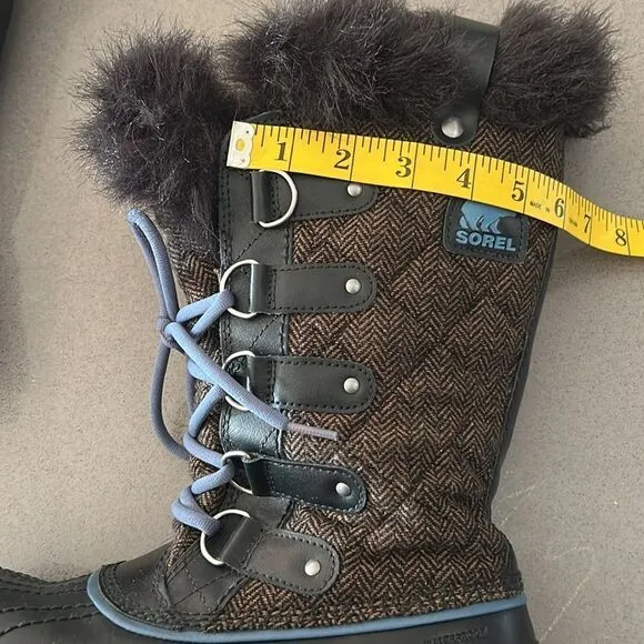 Sorel Tofino II Herringbone Winter Boots Size 8