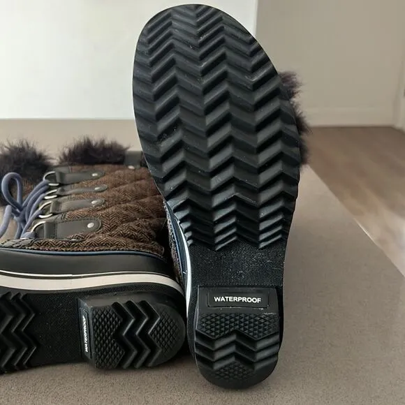 Sorel Tofino II Herringbone Winter Boots Size 8