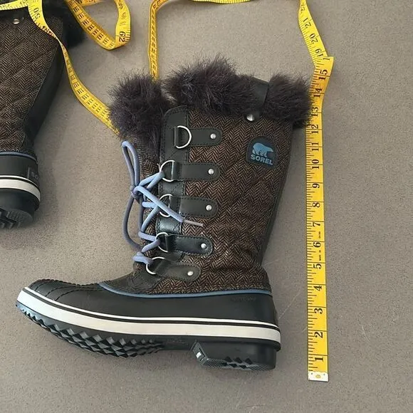 Sorel Tofino II Herringbone Winter Boots Size 8