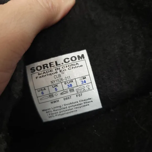 Sorel Winter Boots Felt Liners  Round Toe Waterproof Bungee Cord unisex Size 6