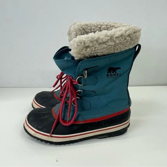 Sorel Winter Carnival Boots Size 8.5