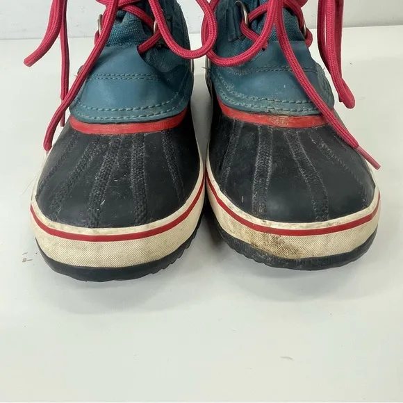 Sorel Winter Carnival Boots Size 8.5