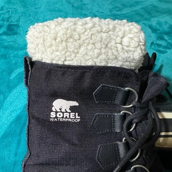 Sorel Woman 7.5 Winter Lined Insulated Snow Boots Lace Tie Up Warm Waterproof