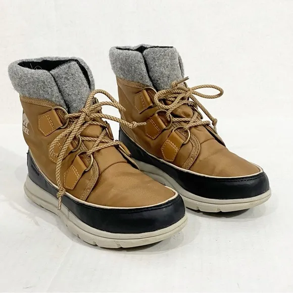 SOREL Women's Explorer Carnival Winter Boots 6