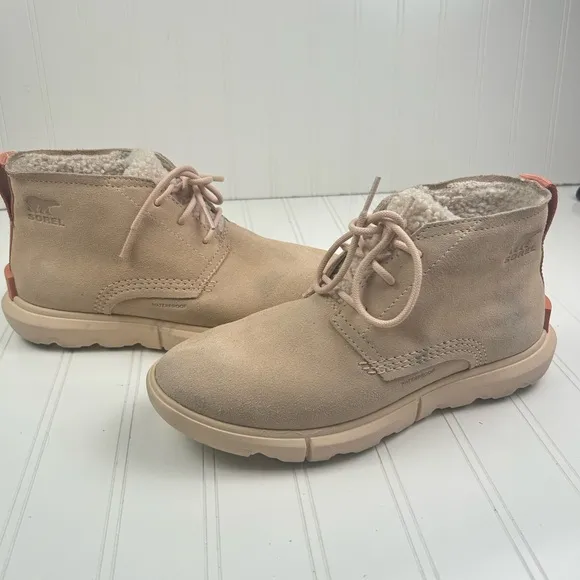 Sorel Women’s Light Pink Boots Size 8.5