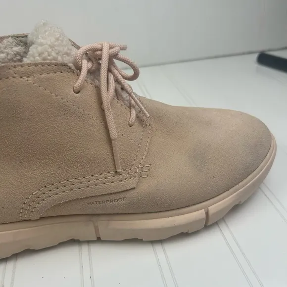 Sorel Women’s Light Pink Boots Size 8.5
