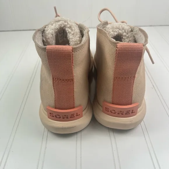 Sorel Women’s Light Pink Boots Size 8.5