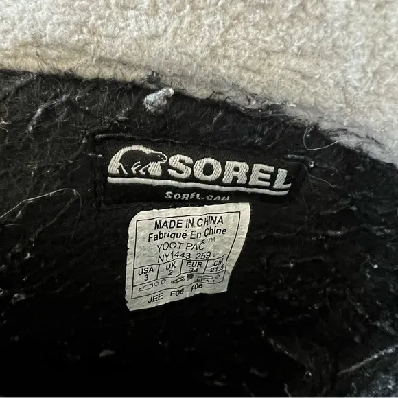 Sorel Yoot PAC Youth Waterproof Winter Snow Boots Size 3