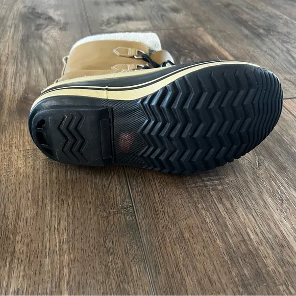 Sorel Yoot PAC Youth Waterproof Winter Snow Boots Size 3