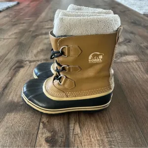 Sorel Yoot PAC Youth Waterproof Winter Snow Boots Size 3