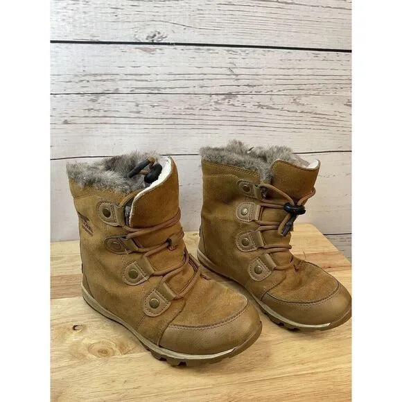 Sorel Youth Girls Size 3 Natural Tan Whitney Suede Leather Snow Boots