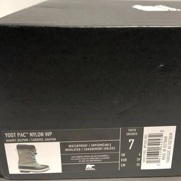 Sorel Youth Yoot Pac Nylon, Gray Waterproof Winter Boots, Big Kids’ 7M