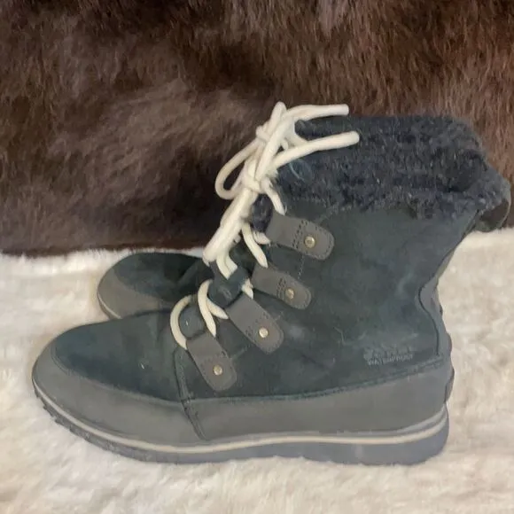 Sorel boots 8 (3537C)